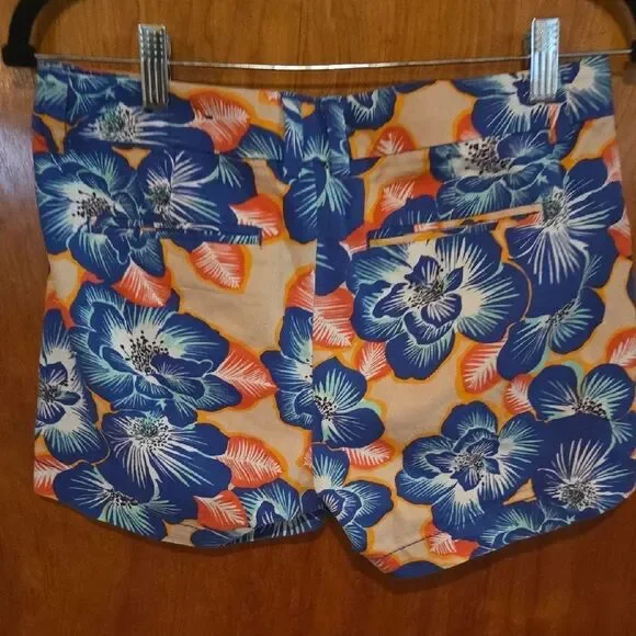 STYLUS Blue and Orange Bermuda Shorts Vibrant Floral Design - Picture 4 of 4